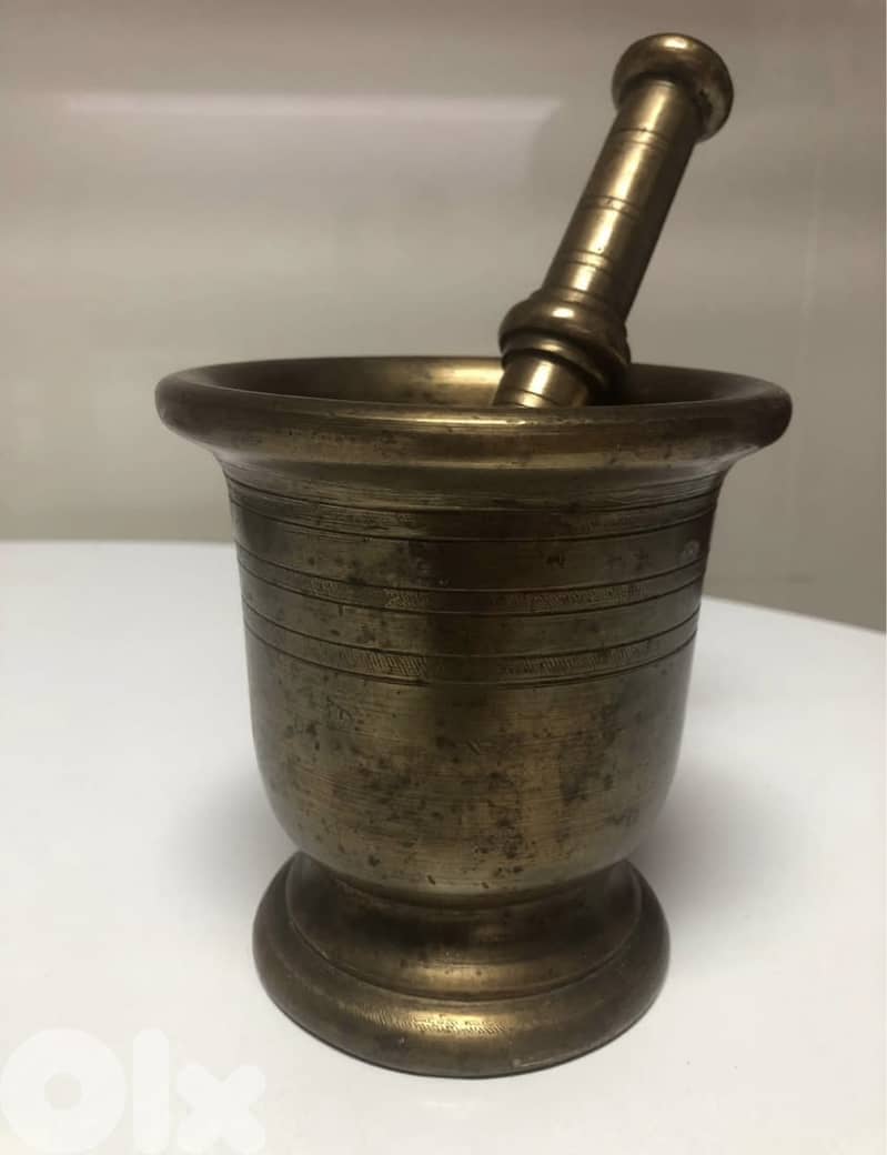 Vintage Brass mortar and pestle -antique 0