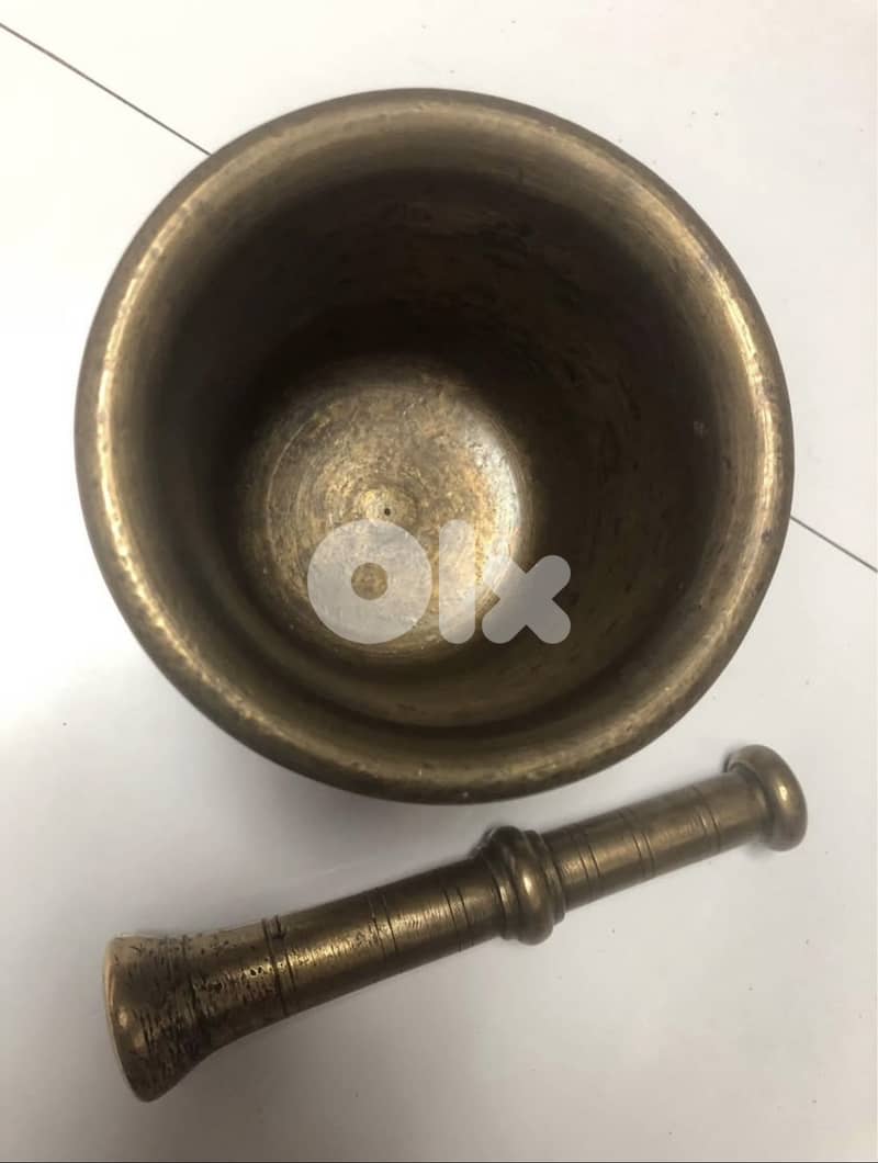 Vintage Brass mortar and pestle -antique 2