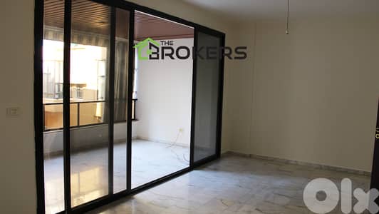 Apartment for Rent in Tariq el Jdideh شقة للايجار في الطريق الجديدة