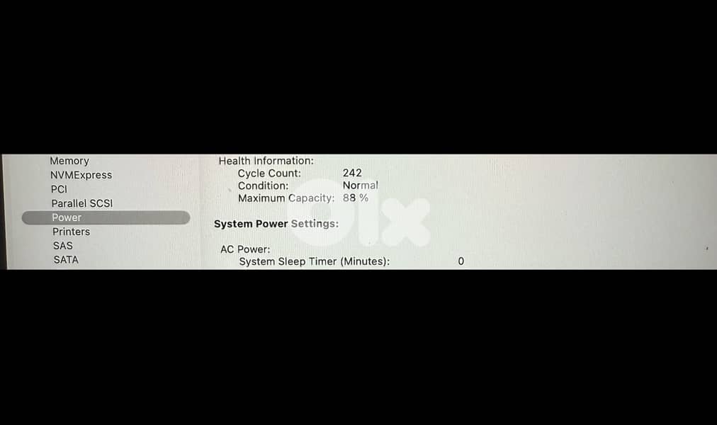 MacBook Air M1 (2020) - 8GB RAM, 256GB SSD - 13-inch Retina 7