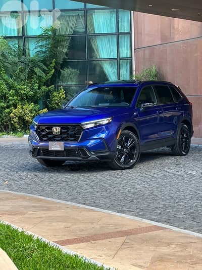 Honda CR-V 2023-2200 miles only-6 months warranty