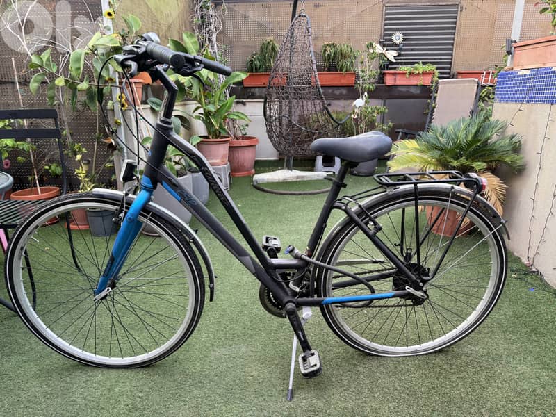 Almost new Shimano bike 0