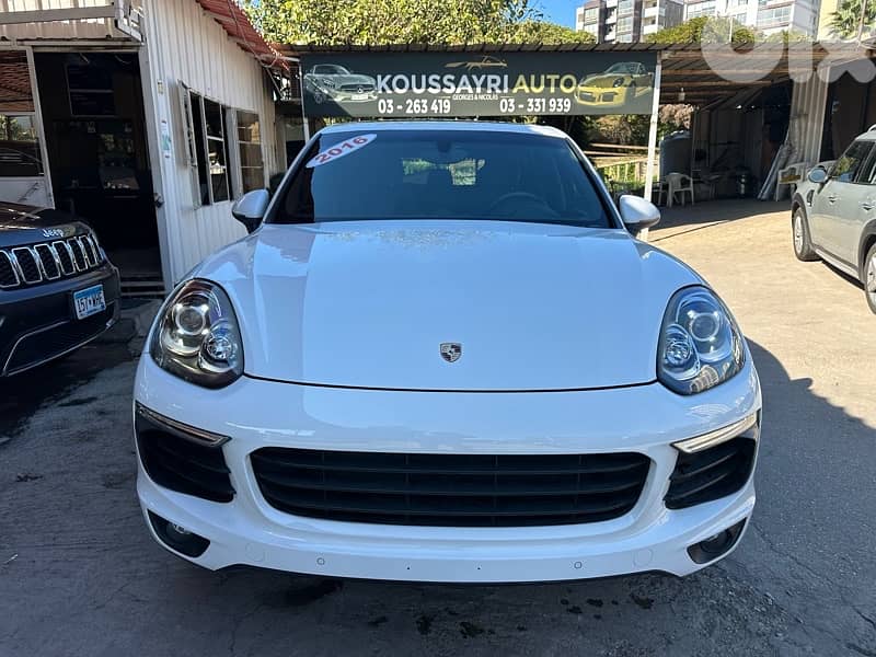 Porsche Cayenne 2016 California very clean panoramic 0