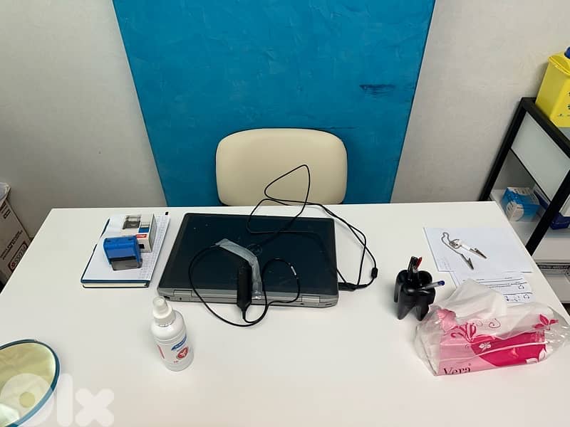 عيادة طبيب أسنان بحالة ممتازة مجهزة كاملة في الحارة للبيع بداعي السفرر 17