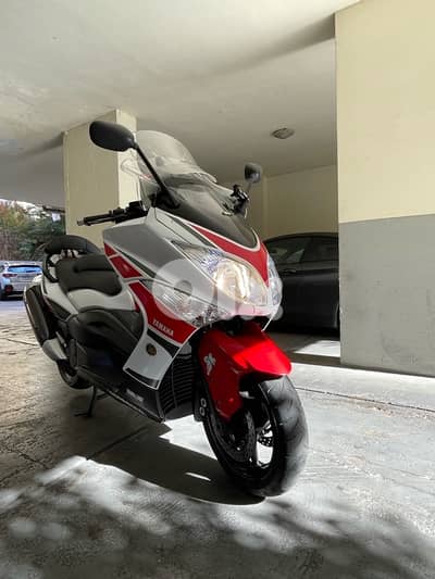 Yamaha Tmax WGP 50th anniversary