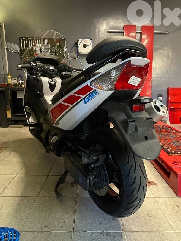 Yamaha Tmax WGP 50th anniversary 2