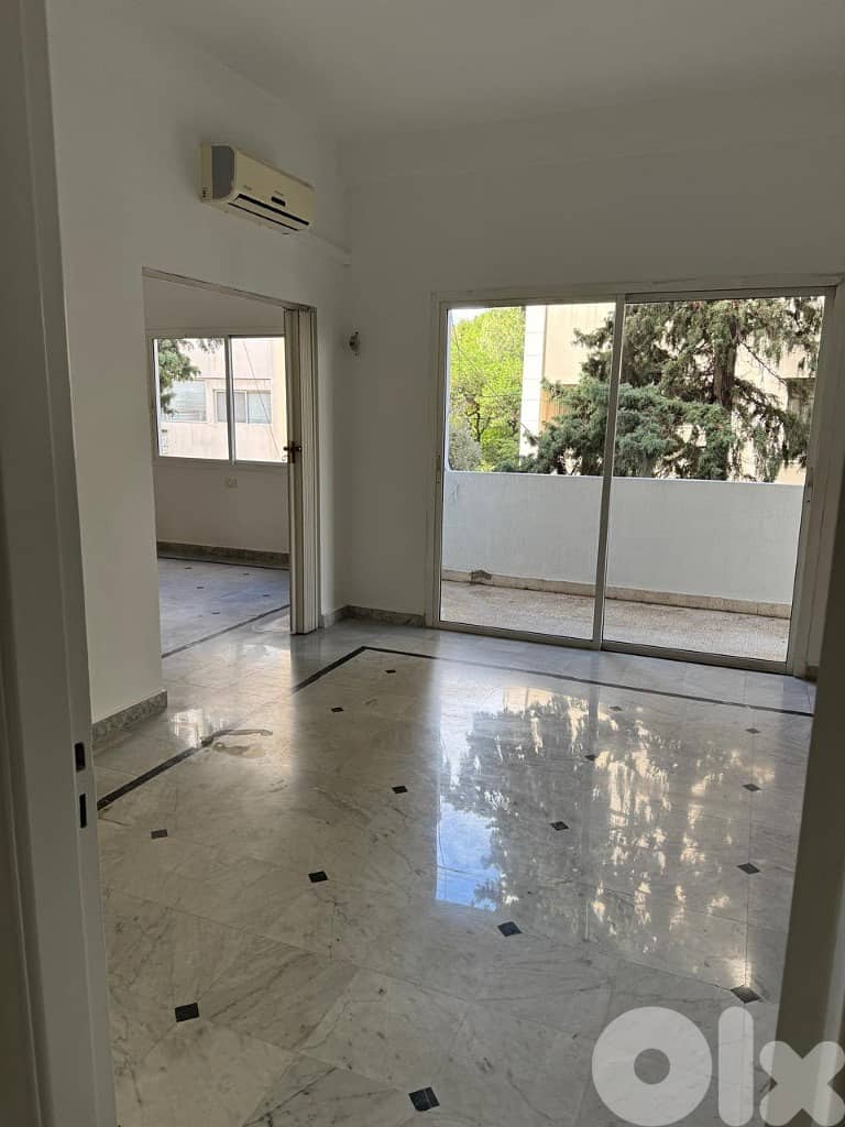 Decorated Office For Rent In Sin El Fil مكتب للاجار في سن الفيل 0
