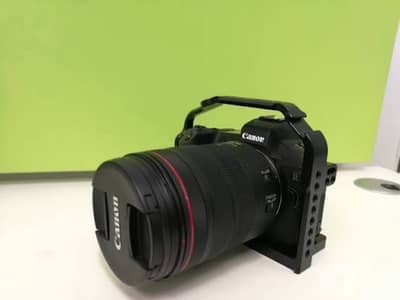 Canon EOS R