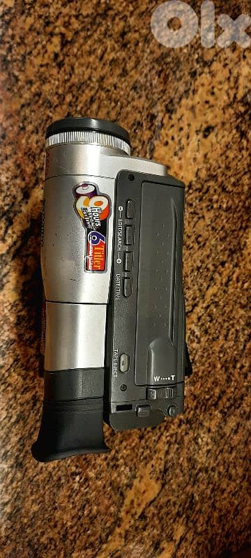 Samsung 8mm VP-M50 Video Camera 1