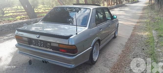 BMW M5 1984