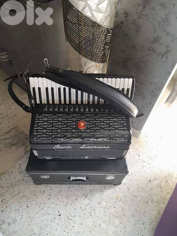 اكورديون باولو سوبراني بروفيسيونال v شرقي بعدو بالنيلون 3