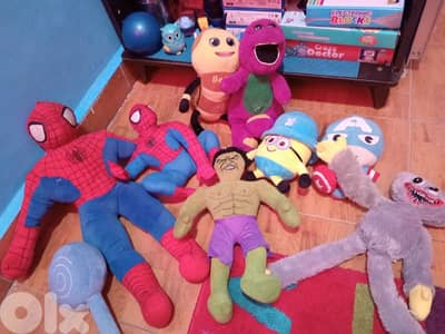 ألعاب الاطفال كلو شبه جديدة