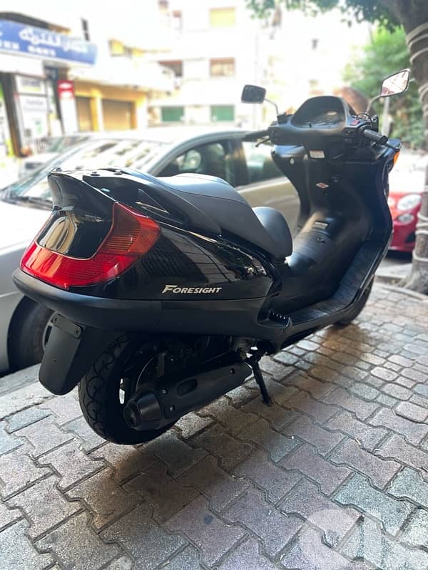 Honda Foresight 250 Se 2