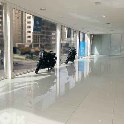 Shiyah – Standalone Showroom – 935 SQM – Prime Main Street – For Rent