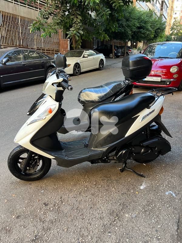 Suzuki Adress V 125 Japanese 4