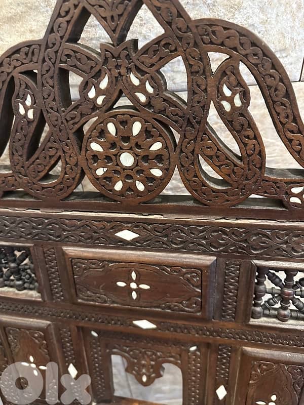 كرستين انتيك خشب جوز 9