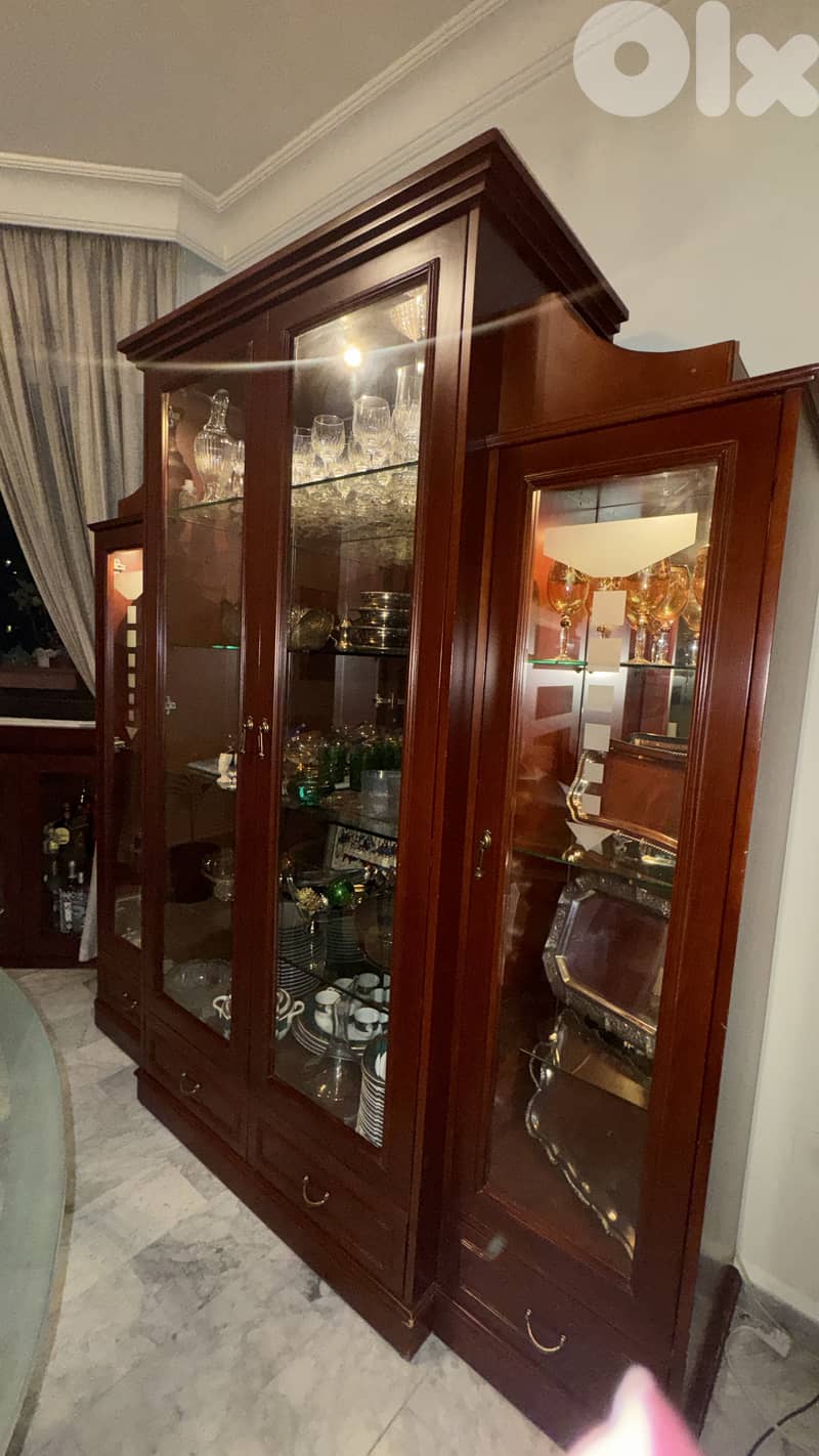 Glass display cabinet - brand new 1