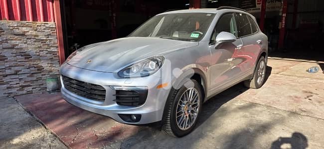 Porsche Cayenne 2017 Platinum edition
