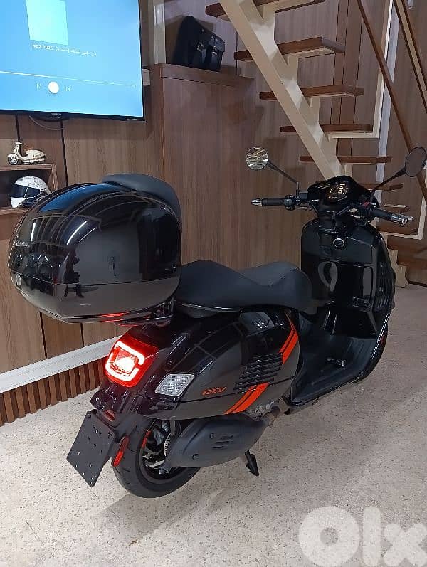 Vespa GTV like new 12900klm on odo still under ANB warranty 3