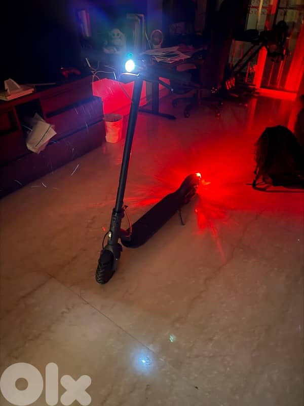 Xiaomi Mi Electric Scooter Pro 2 - Black 0