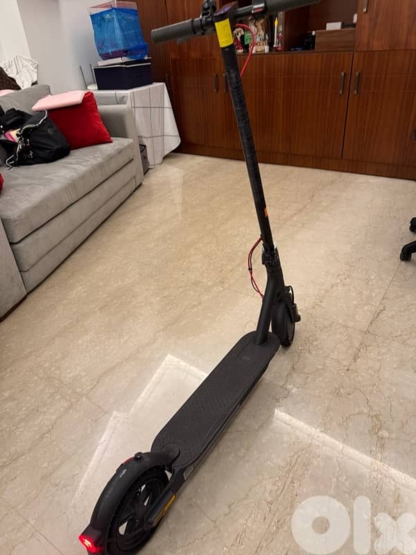 Xiaomi Mi Electric Scooter Pro 2 - Black 4