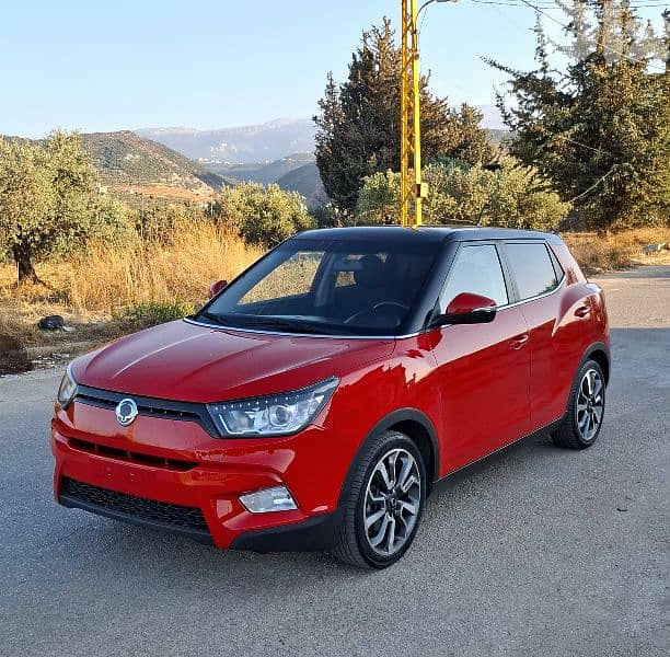 سانج يونغ تيفولي 2017 0