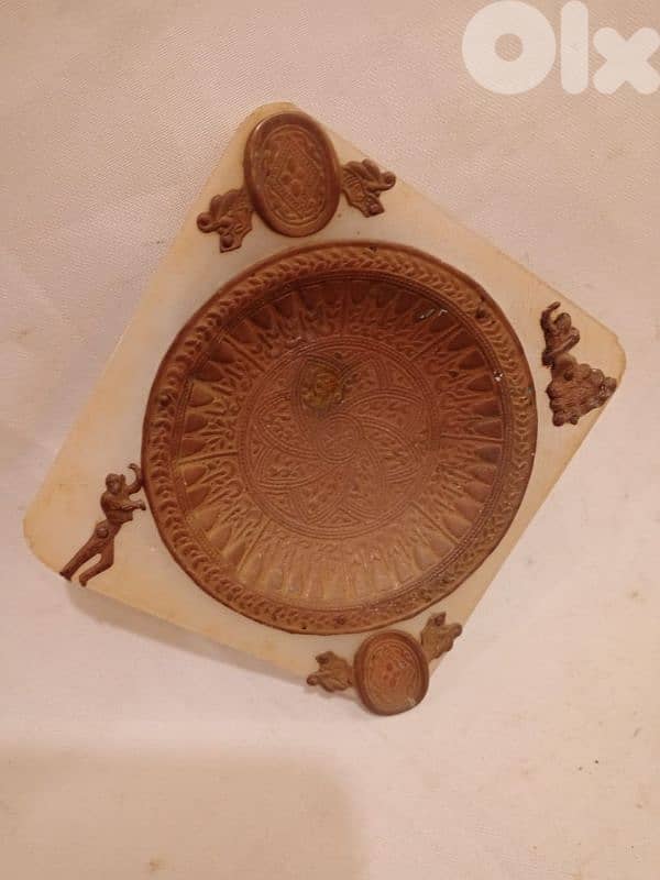 منفضة أنتيك مميزة 0