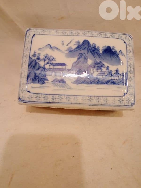 صندوق بورسلان صيني أنتيك 0