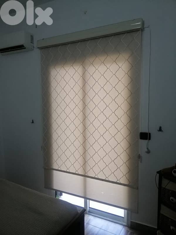 curtain like new 1