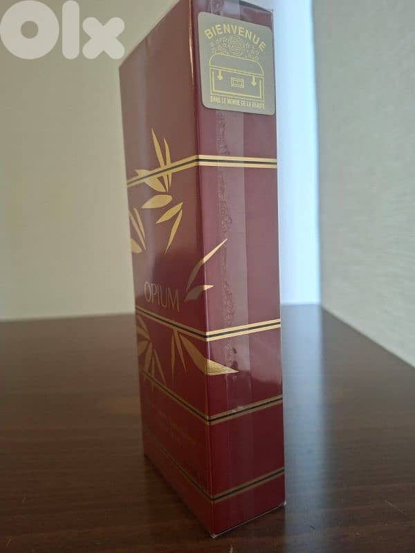 Yves Saint Laurent Opium 1