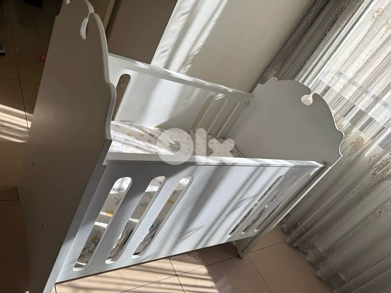 Baby Bed with Mattress 3