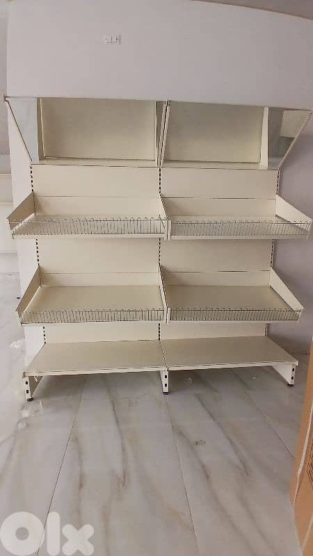 رفوف للبيع بجودة عالية 1