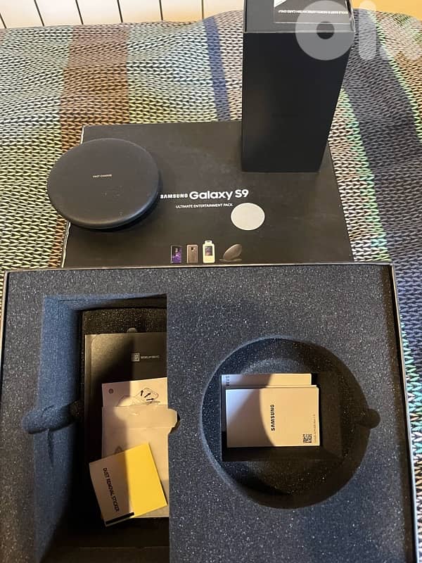 Samsung galaxy S9 X ultimate entertainment package 2