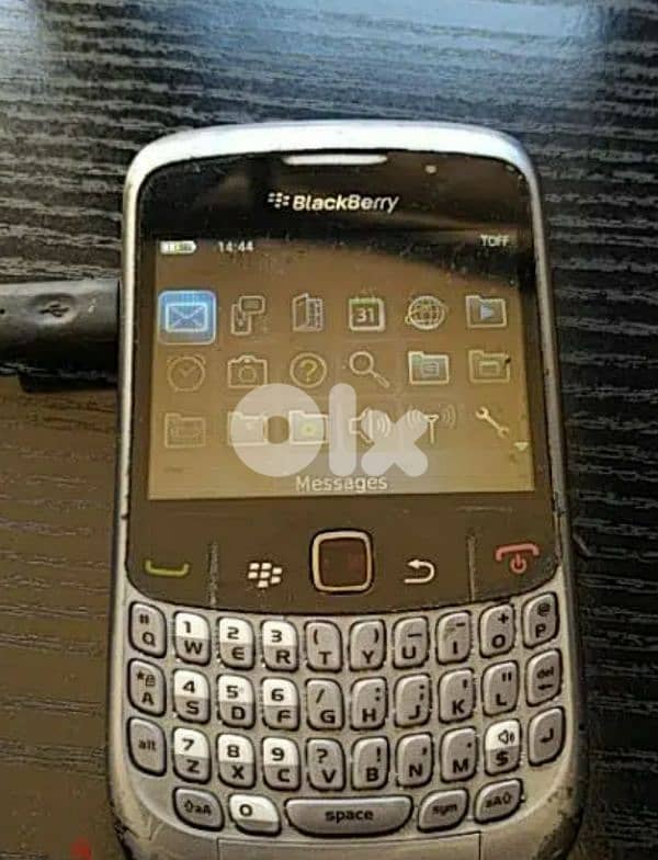 Old Blackberry Curve (read details) - Not Negotiable 1