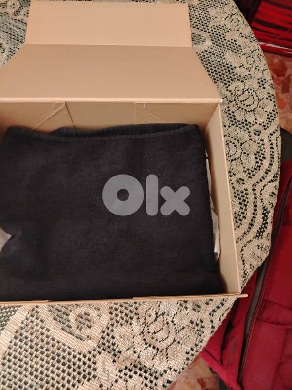 Michael Kors original towel 200$ contact me at 76417078 1