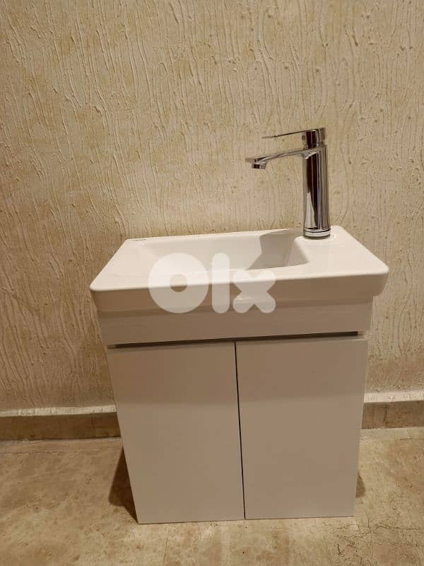 مغسلة حمام صغيرة للاماكن الحرجة مع خزانة مقاوم للرطوبة توصيل مجاني 7