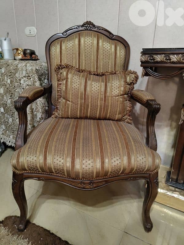 Living room 10 seats 0