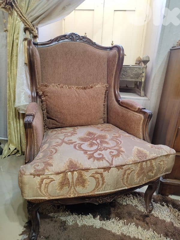 Living room 10 seats 4