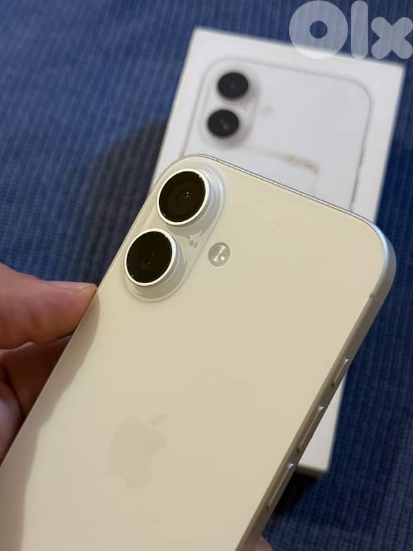Iphone 16 128gb Like new مش مفكوك 1