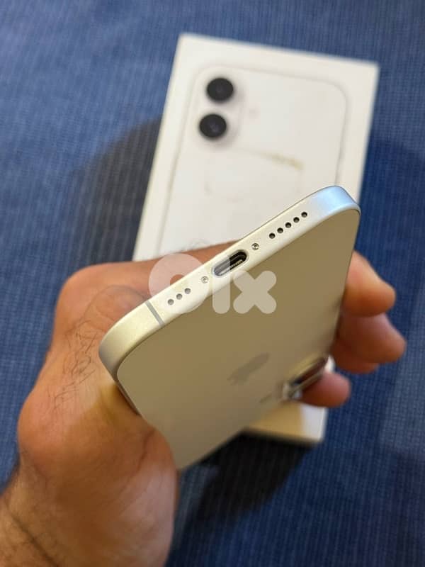 Iphone 16 128gb Like new مش مفكوك 3