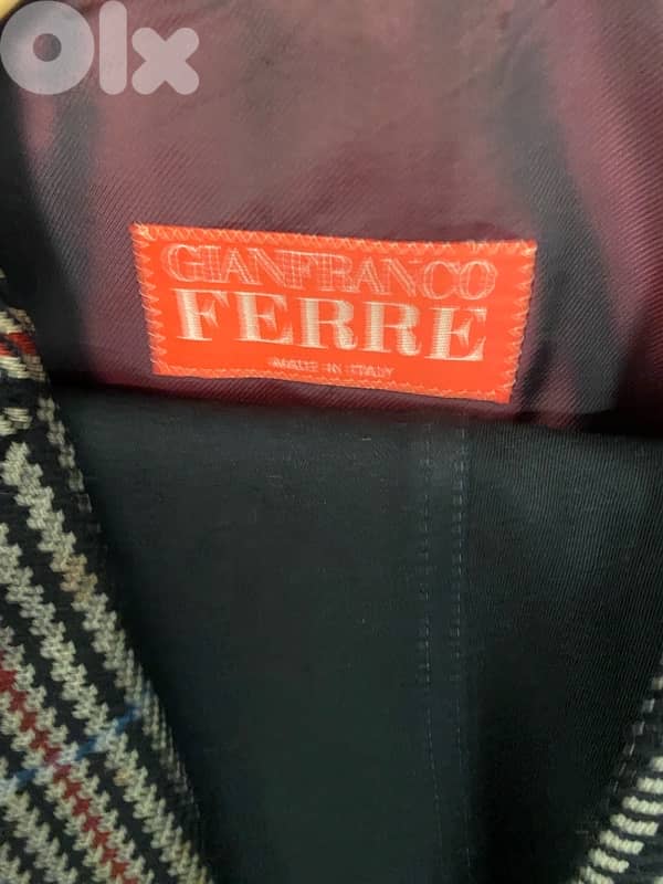 a very unique via spiga blazer made by ferre french style 1