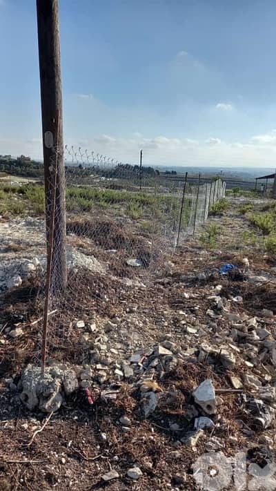 أرض للبيع في تفاحتا