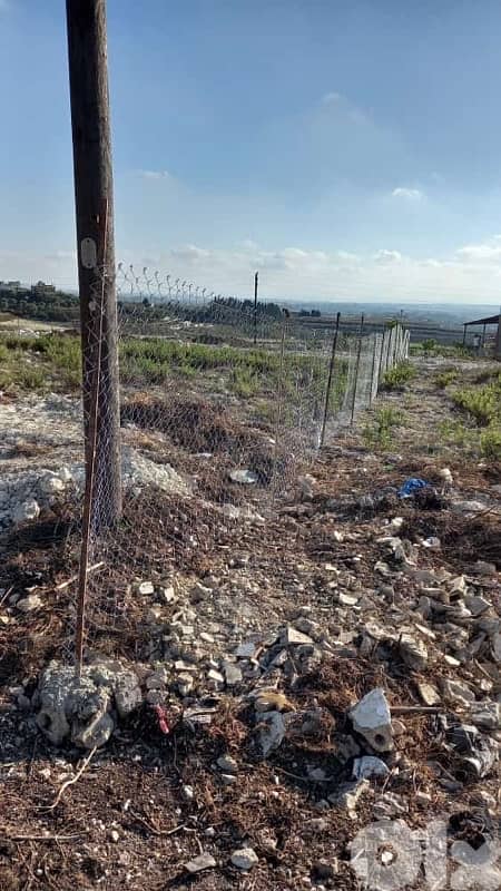 أرض للبيع في تفاحتا 0
