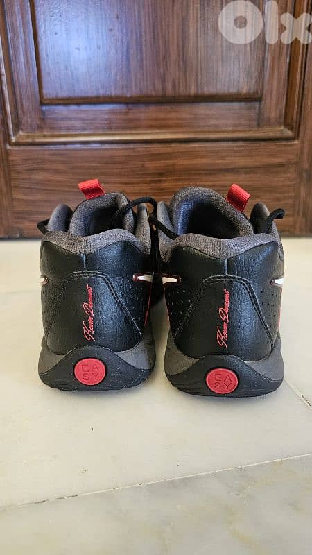 ORIGINAL NIKE BASKETBALL SHOES 1