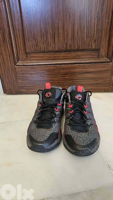 ORIGINAL NIKE BASKETBALL SHOES 2