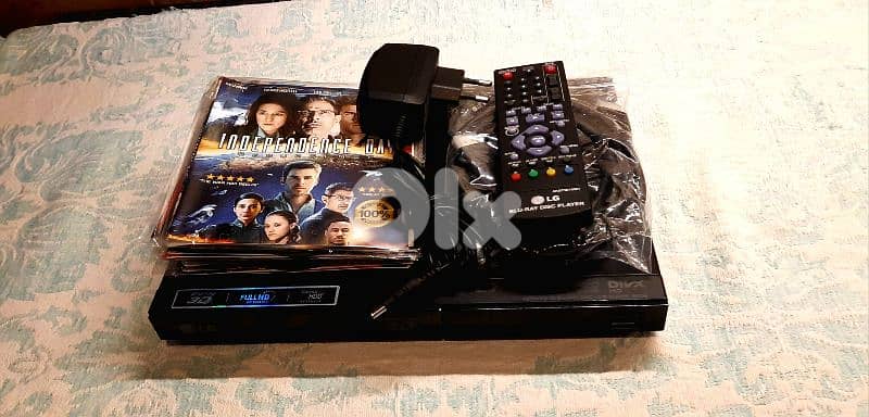 LG BR 3D Player BP-325 (Bluray Player ($50) 0