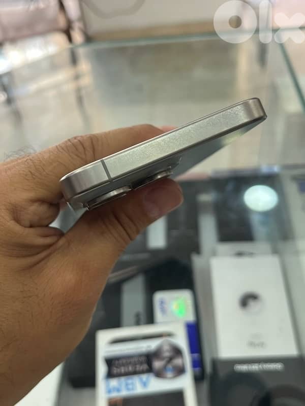 iphone 15 pro max 512gb titanium 2 sim battery 90% ktir ndif 2