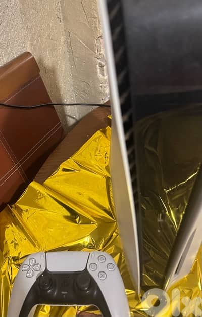 ps5 fat  digitil used  with with 2 controllers with 10 games in 430$