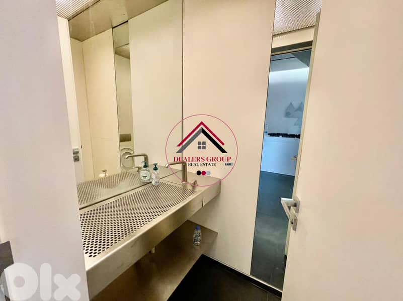 Prestigious Modern Chalet For Sale In Yacht Club - Downtown 10