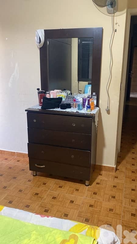 غرفة نوم كاملة مع الفرش 3